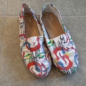 Tom's bright swirl slip-on W8